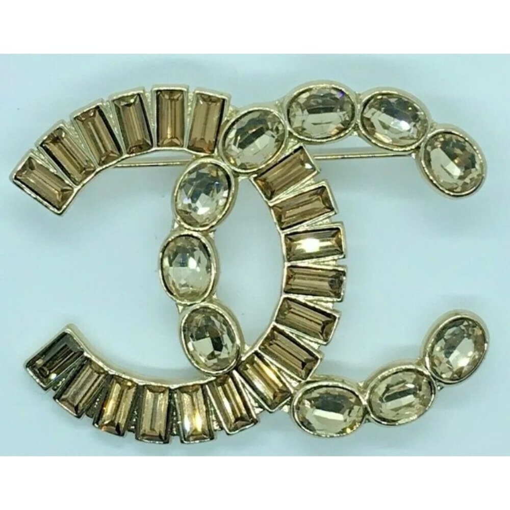 Authenic Chanel Brooch💛💛💛